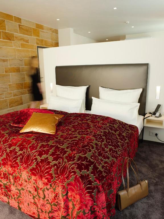Schlosshotel Bergzaberner Hof Bad Bergzabern Phòng bức ảnh